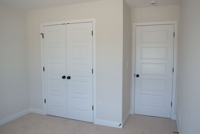 Building Photo - New construction three-bedroom 2-bathroom Home In Tuscany Ridge!