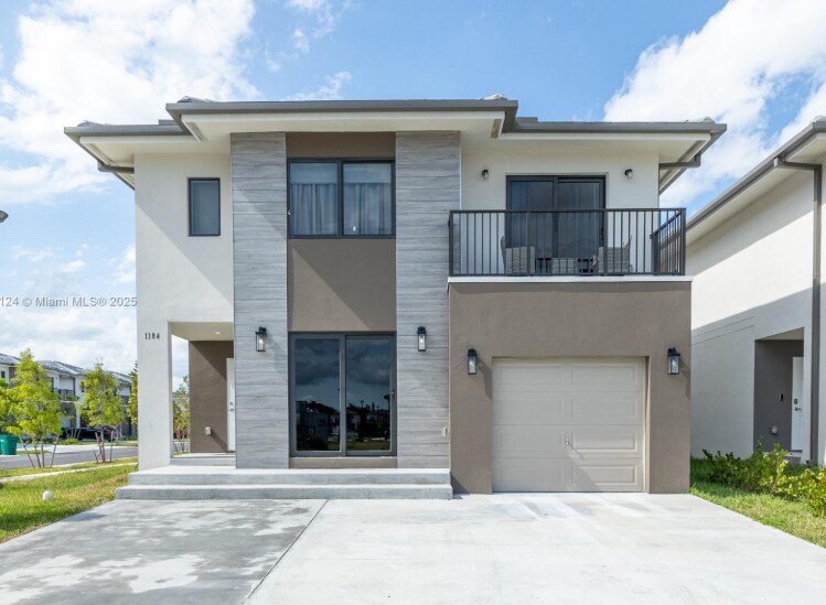 Primary Photo - 1184 NW 2nd Ln