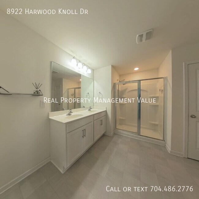 Building Photo - 8922 Harwood Knoll Dr
