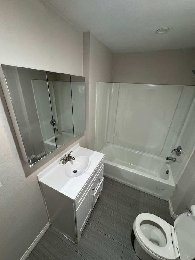 Building Photo - ***New Rental Home***