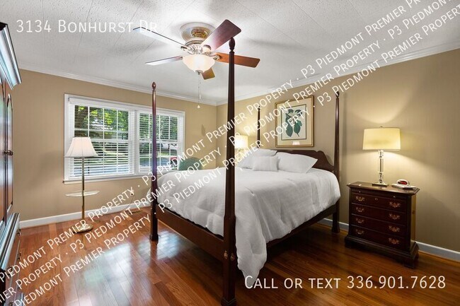 Building Photo - 3134 Bonhurst Dr