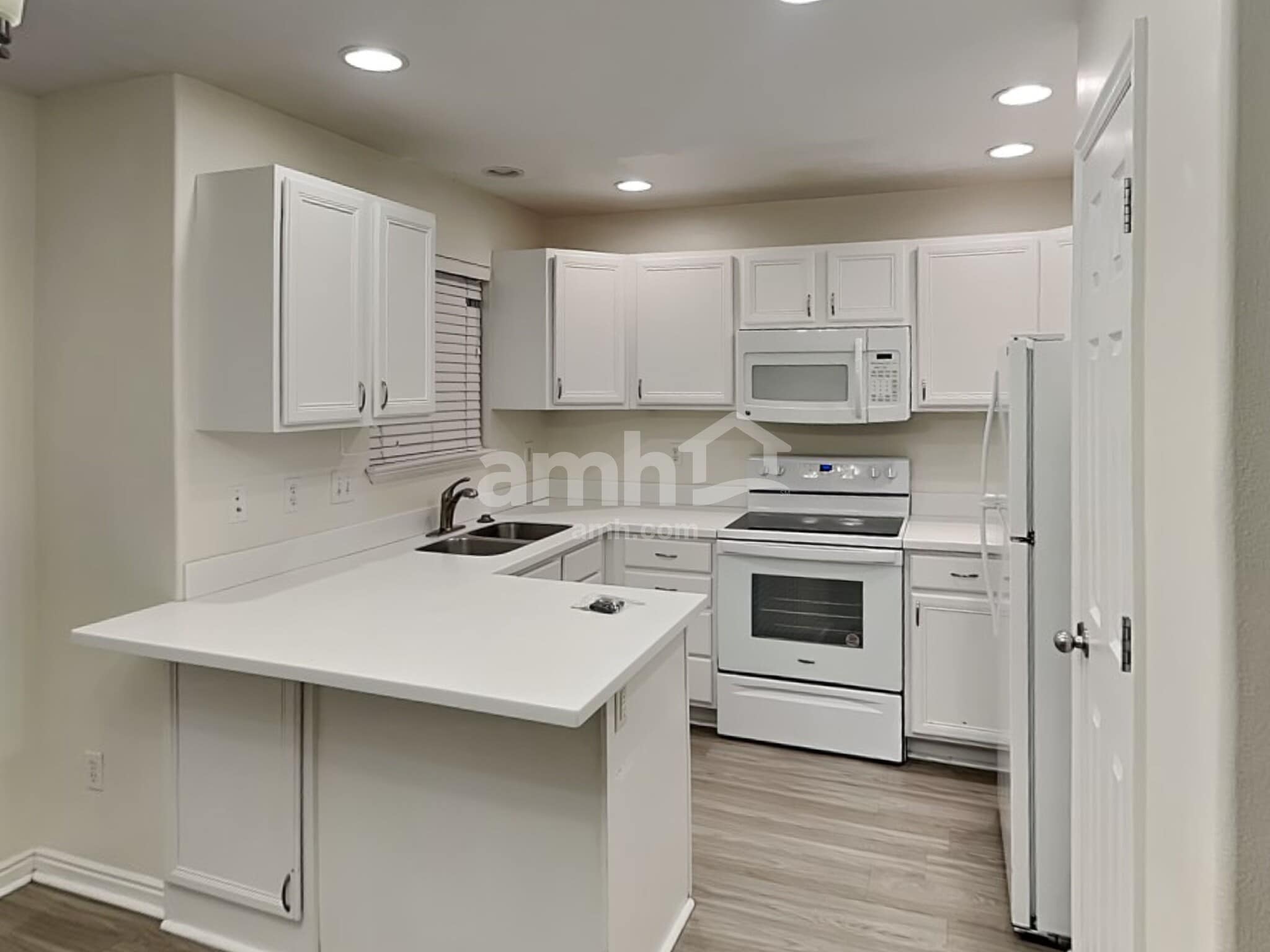 Building Photo - 957 W 1200 S