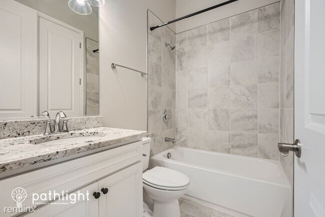 Building Photo - 3 br, 3 bath House - 1068 Moorewood Lane UNIT