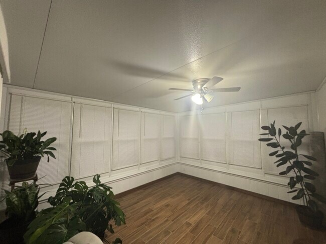 Building Photo - 4052 S Brust Ave