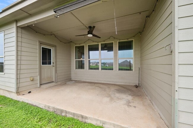 Building Photo - 3537 Hurricane Trl