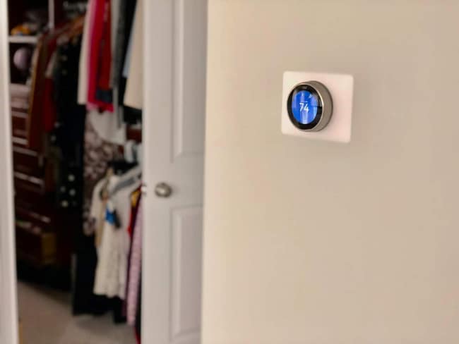 Building Photo - 17 The Strand