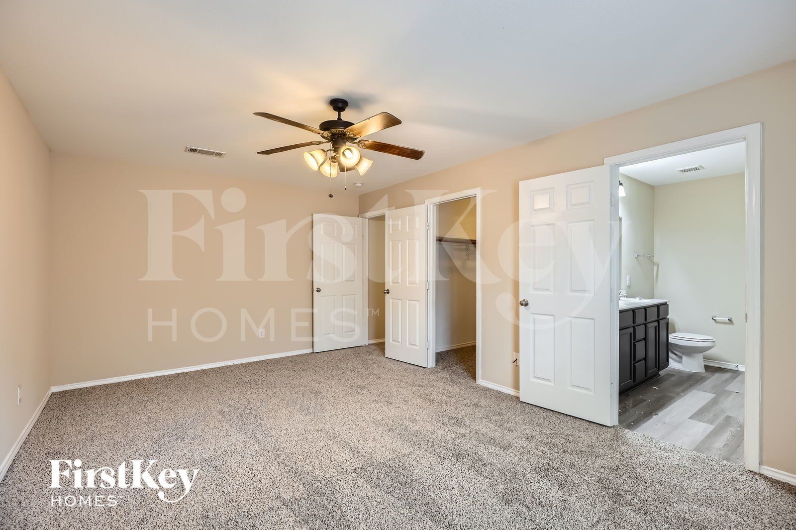 Building Photo - 1925 Cross Oaks Dr