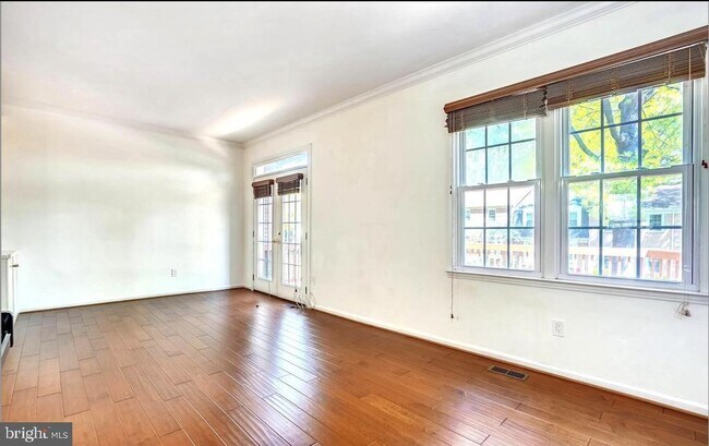 Building Photo - 3151 Borge St