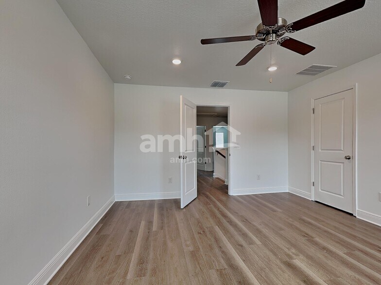 Building Photo - 6772 Atlantic Bch Ave