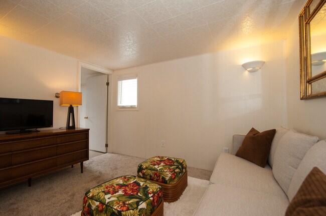 Building Photo - 219 S Gull Lake Dr