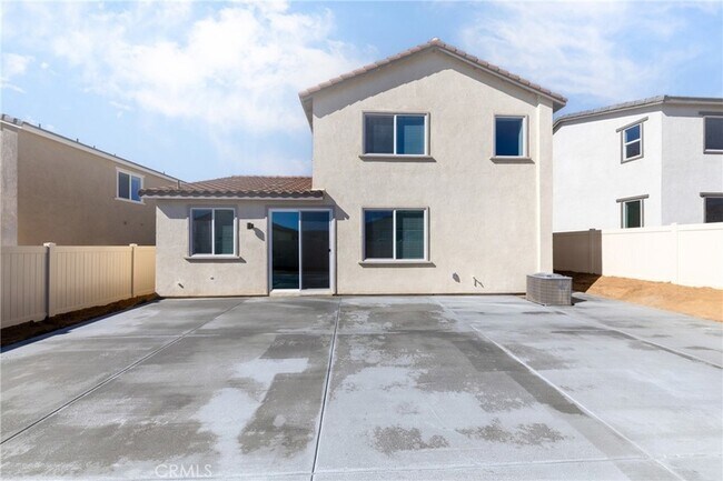 Building Photo - 1878 Sequoia Pl