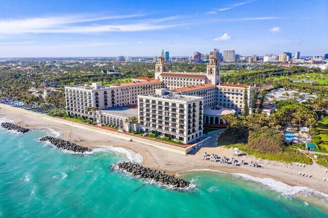 Building Photo - 5600 N Flagler Dr