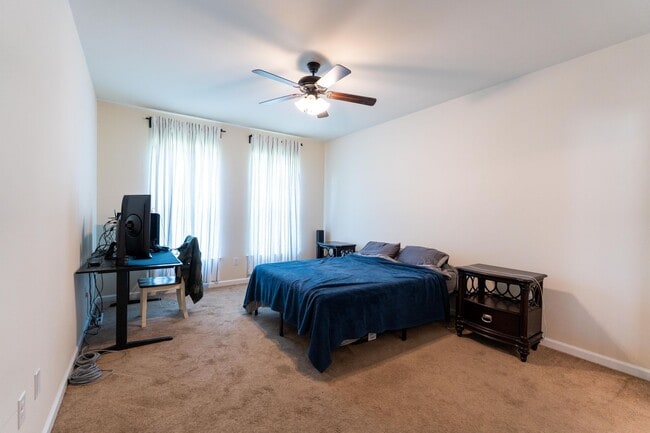 Building Photo - Victoria Meadows 3 bedroom, 2 bathroom Home