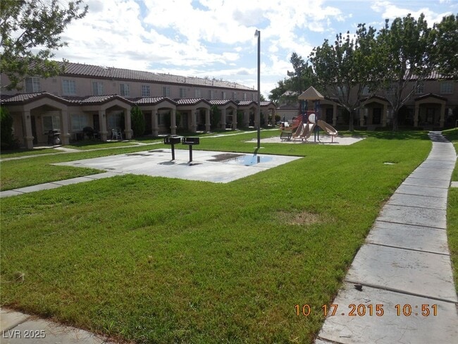 Building Photo - 2528 Sierra Bello Ave