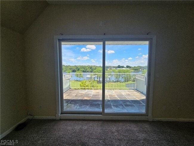 Building Photo - 4942 Fort Denaud Rd