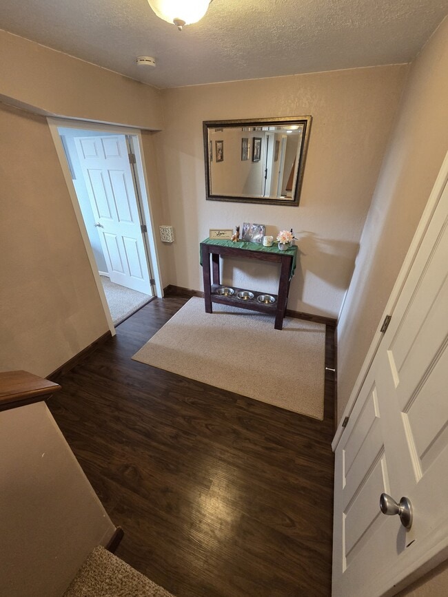 Building Photo - 4121 Mockingbird Ln