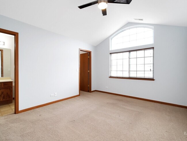 Building Photo - 325 N Patriot Dr