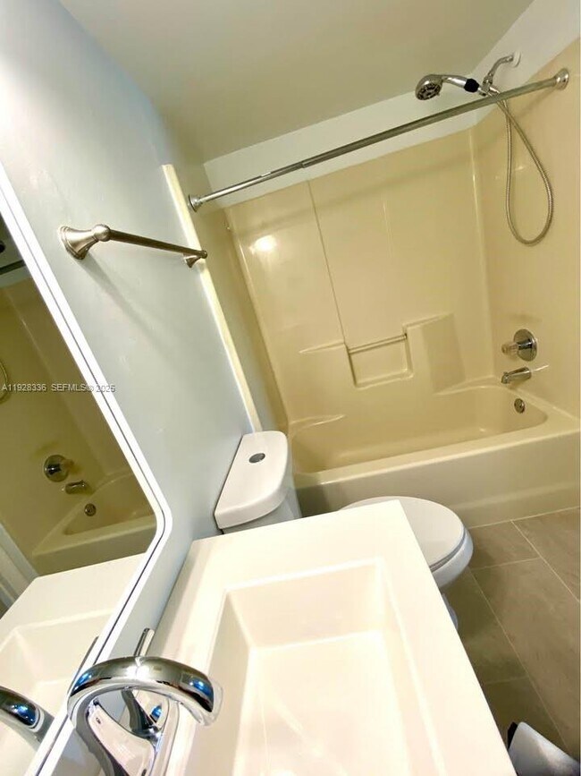 Building Photo - 3670 N 56th Ave