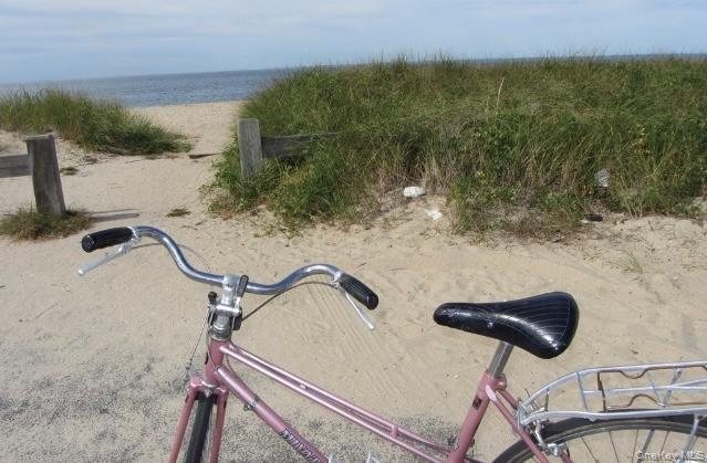 Building Photo - 270 N Sea Dr