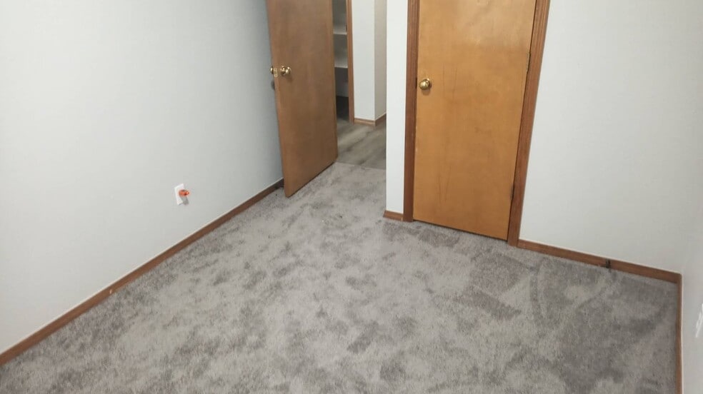 Building Photo - 11713 N 112th E Ave