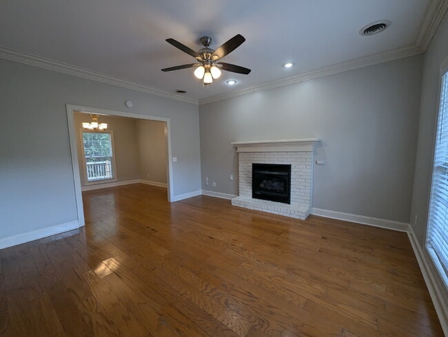 Building Photo - 117 Twin Gates Drive