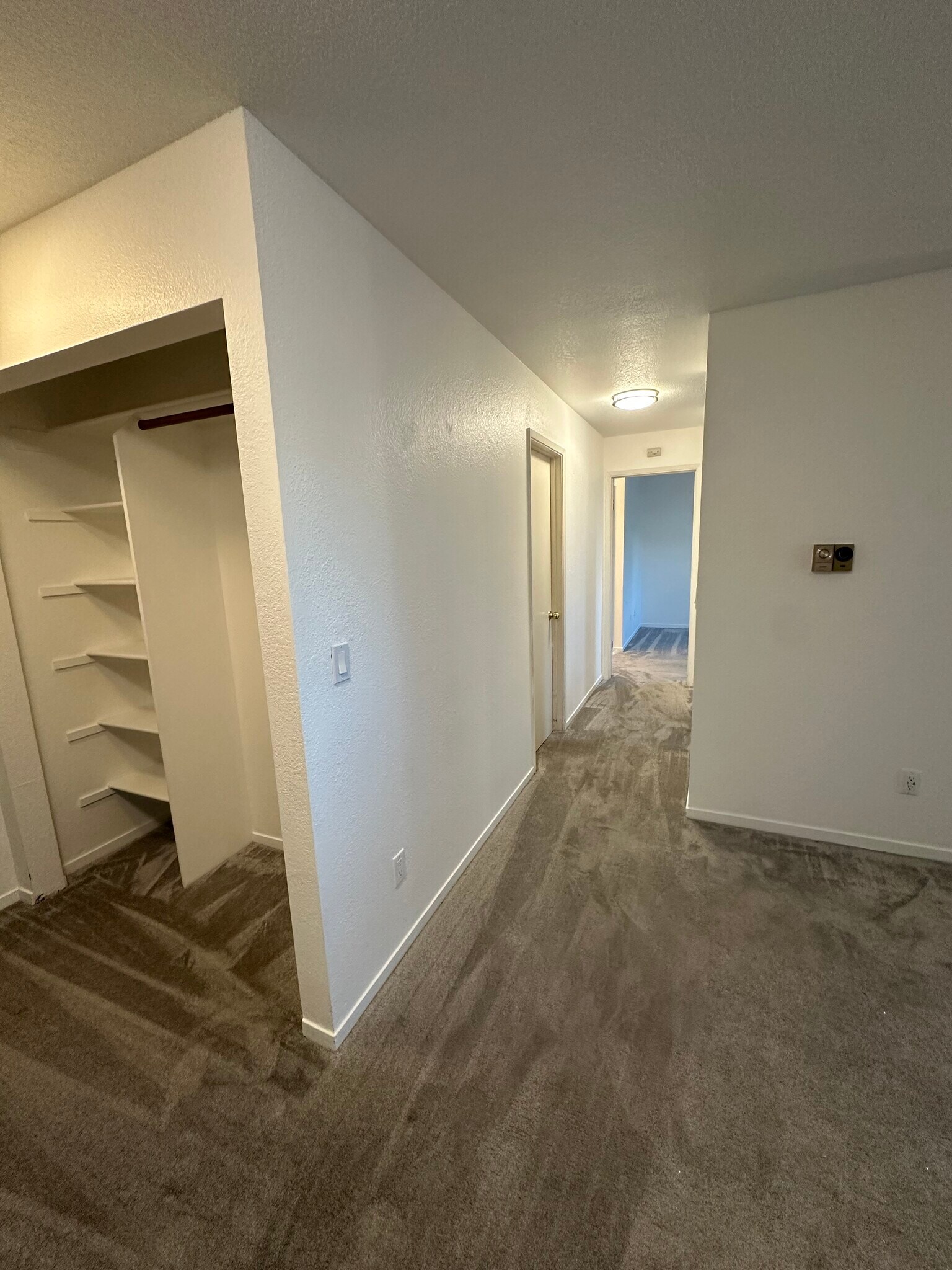 Building Photo - 357 Lighthouse Dr