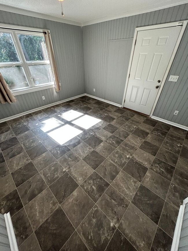 Building Photo - Coming Soon!