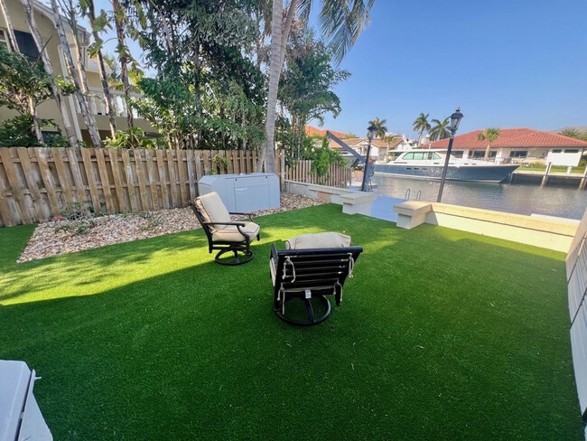 Building Photo - 616 3rd Key Dr