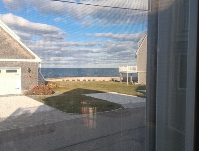 Building Photo - 23 Gunrock Ave