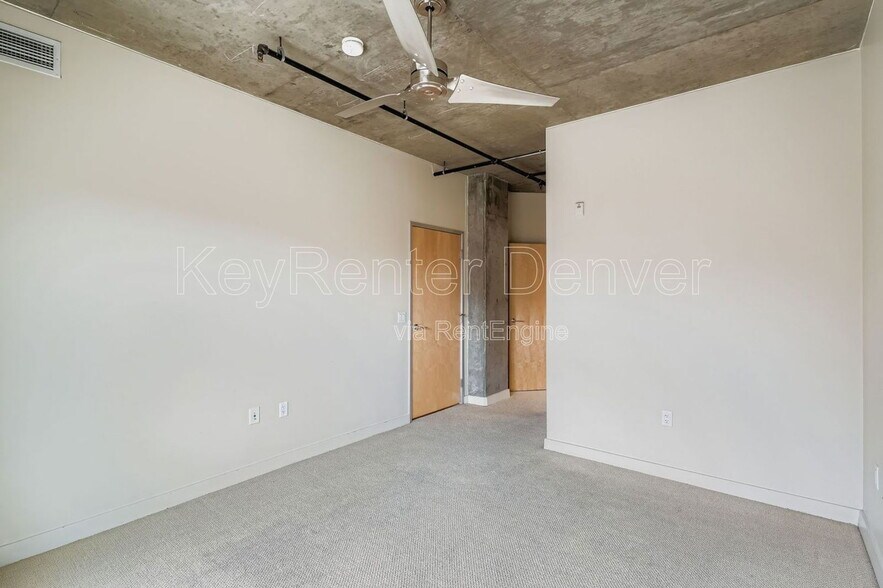 Building Photo - 2229 Blake St