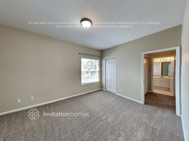 Building Photo - 10777 Pelican Dr