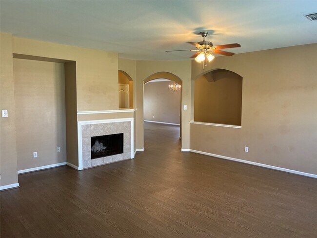 Building Photo - 6214 Channelbrook Ln