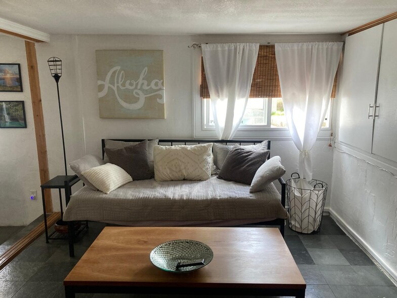 Primary Photo - 3535 Maluhia St