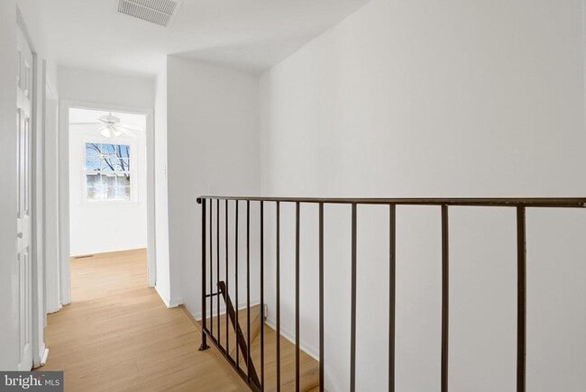 Building Photo - 9911 Whitewater Dr