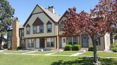Building Photo - 2 Bedroom in Great Location