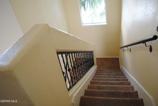 Building Photo - 5817 Lawndale Dr