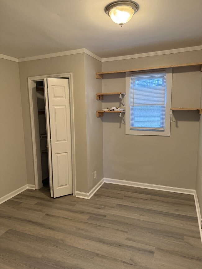 Building Photo - 401 1st Ave N