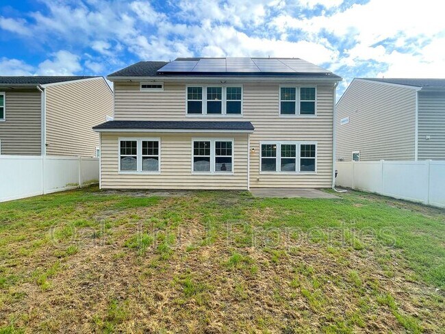 Building Photo - 156 Blackwater Way