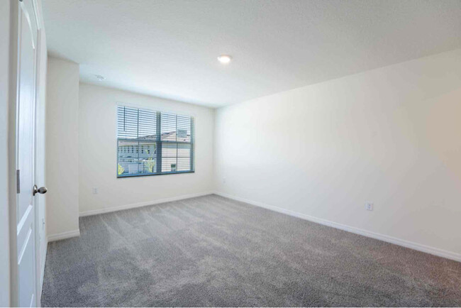 Building Photo - 654 Moscato Dr