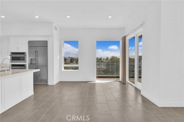 Building Photo - 3415 Rivington
