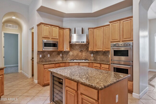 Building Photo - 8535 E Preserve Way