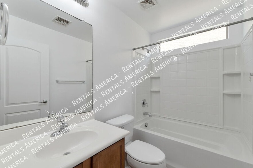 Building Photo - 14374 S Camino El Galan