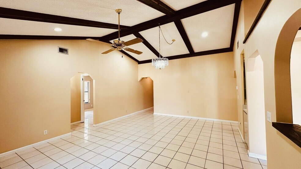 Building Photo - 11952 60th St N