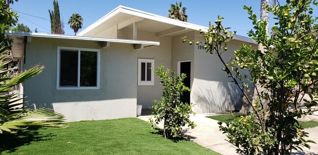 Building Photo - 19509 Saticoy St