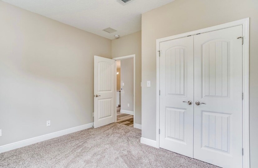 Building Photo - 5940 Savannah Dr