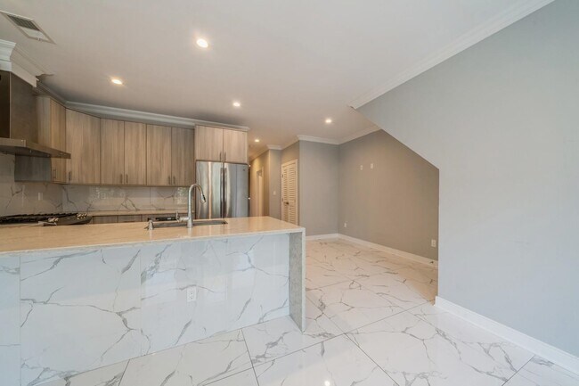 Building Photo - 225 Columbia Ave