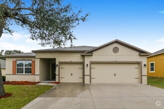 Building Photo - 2111 Waseca Ln