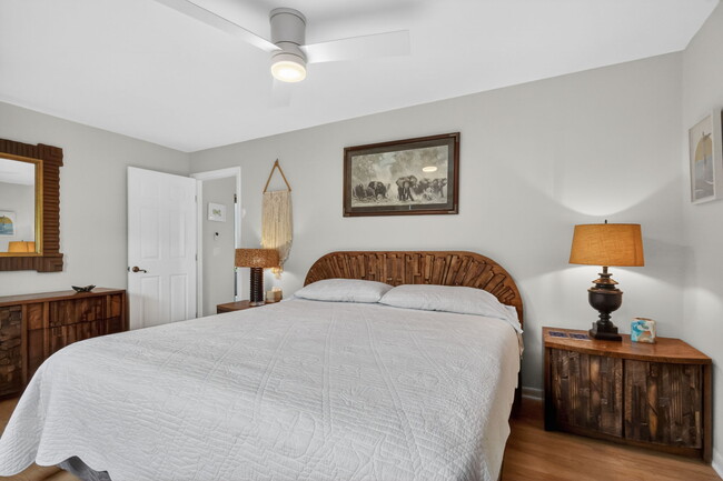 Building Photo - 6372 Sleepy Willow Way