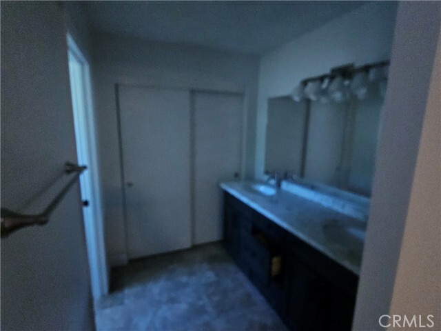 Building Photo - 890 N Driftwood Ave