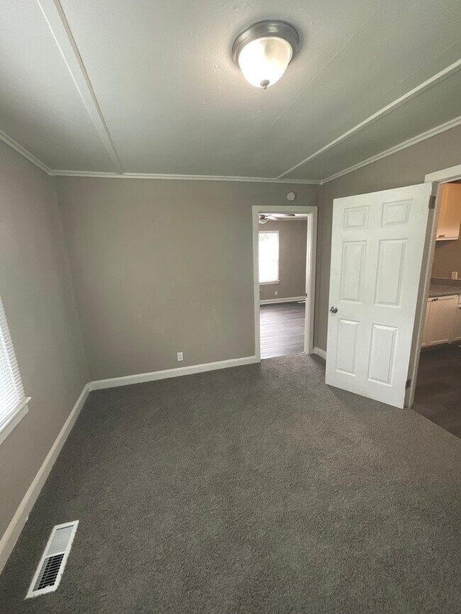 Building Photo - Charming 2 bedroom home in Macon!